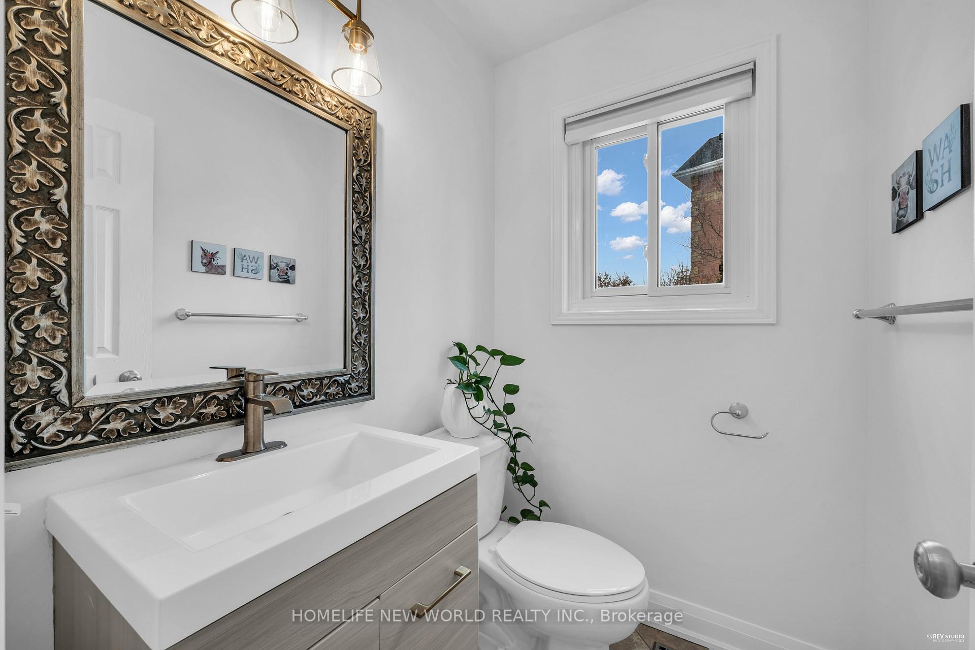 Photo 6 of 116 Sandfield Drive, Aurora, Aurora Highlands — HOMEH