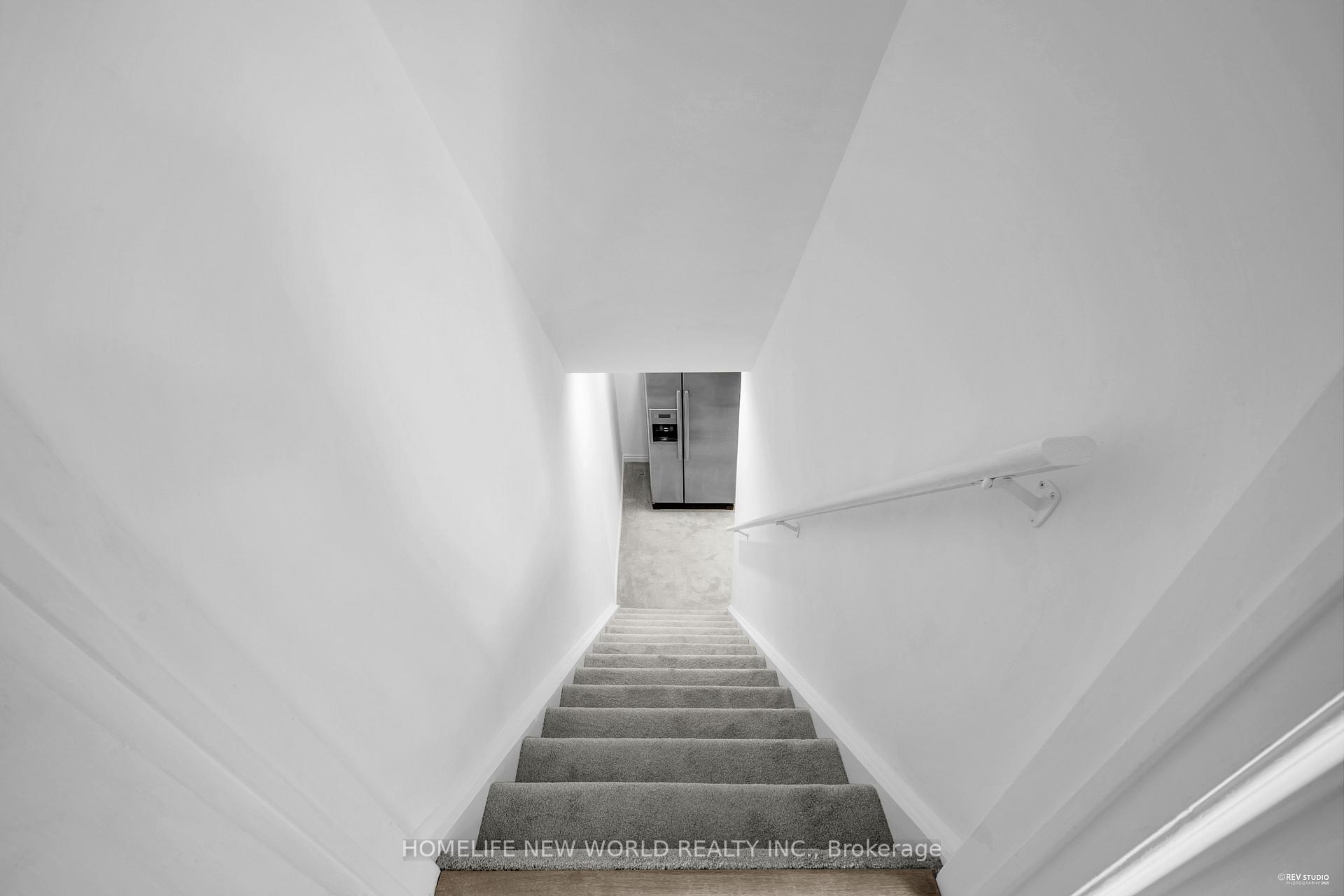 Photo 8 of 116 Sandfield Drive, Aurora, Aurora Highlands — HOMEH