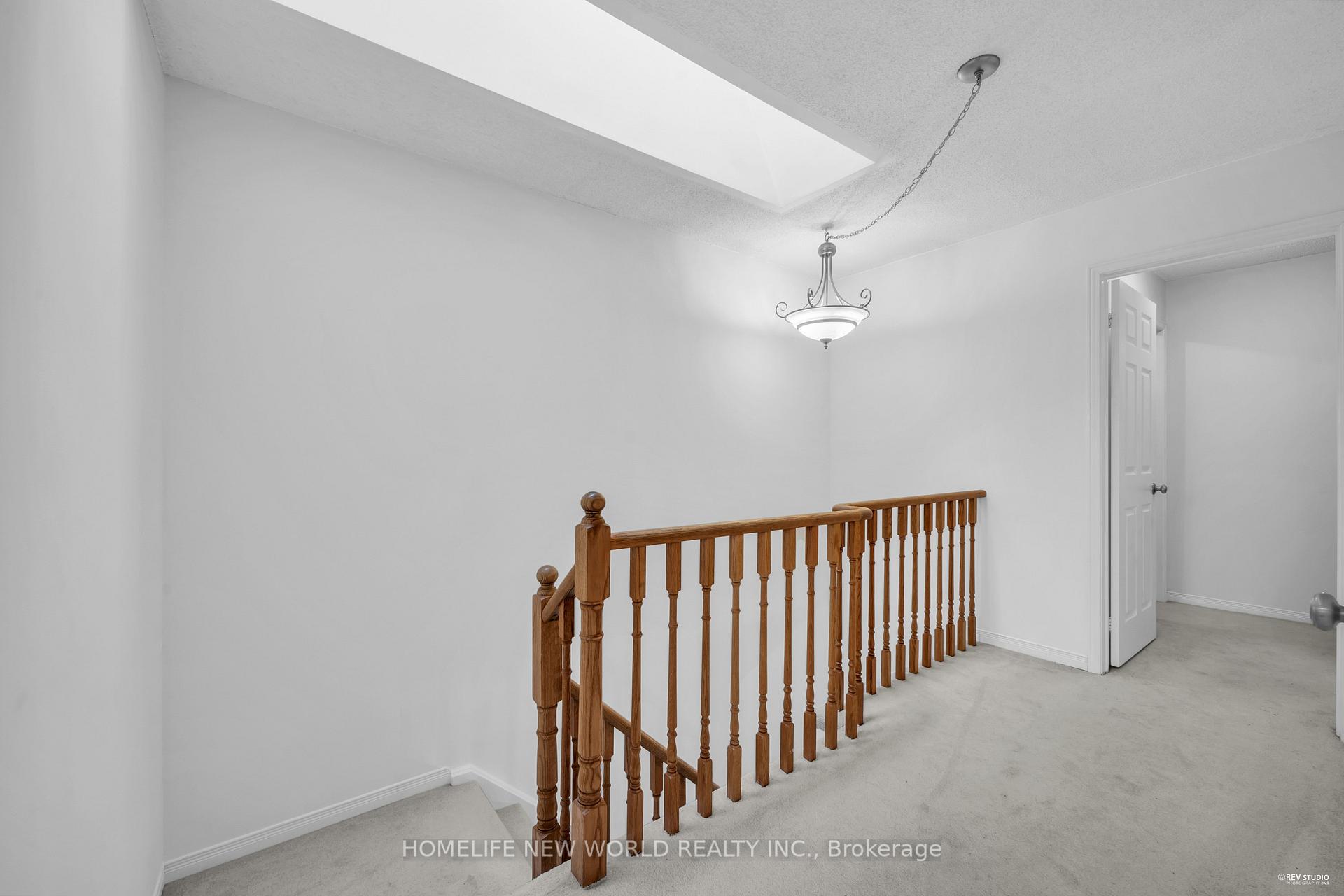 Photo 17 of 116 Sandfield Drive, Aurora, Aurora Highlands — HOMEH
