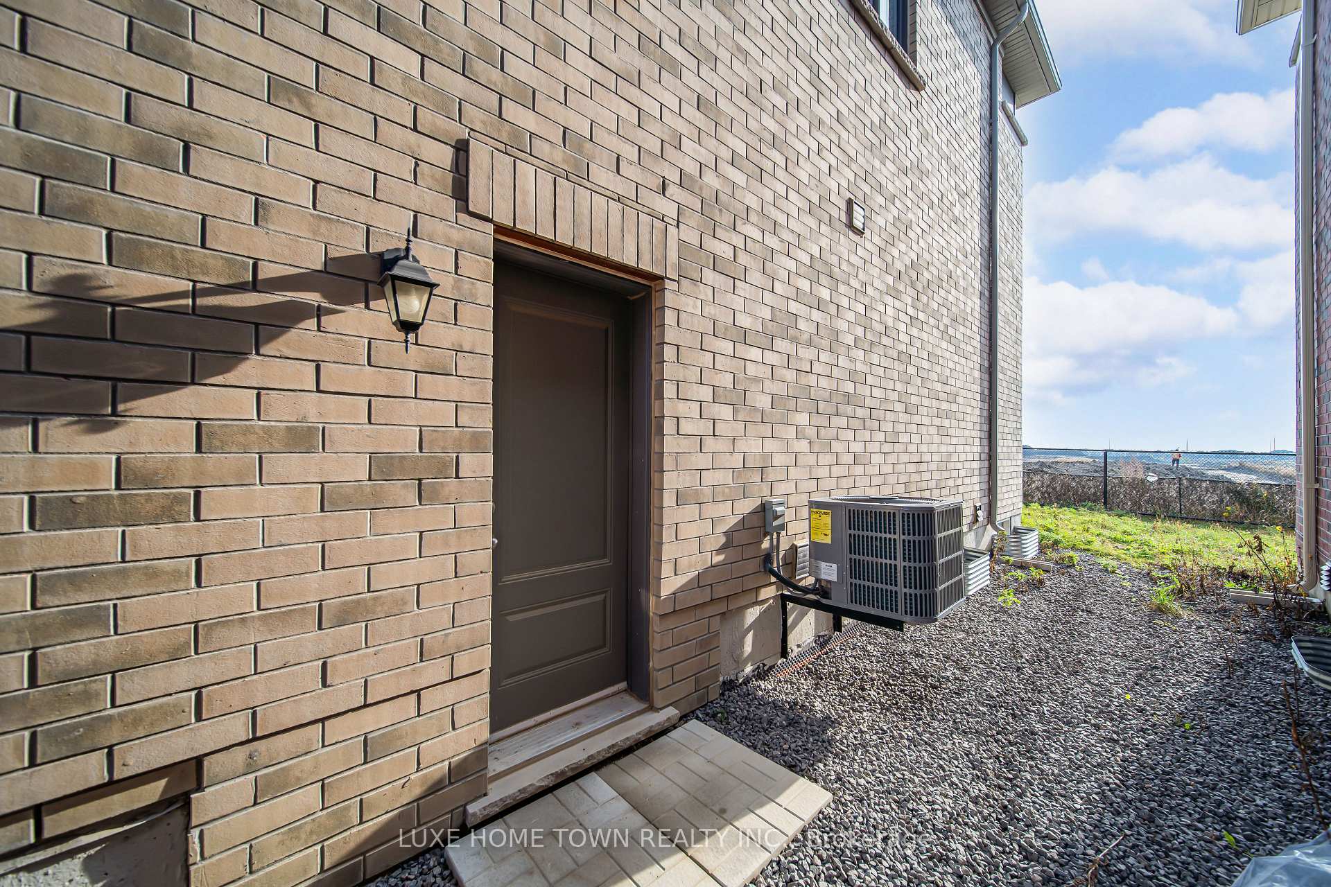 Photo 35 of 5 Eberly Wood Drive, Caledon, Rural Caledon — HOMEH