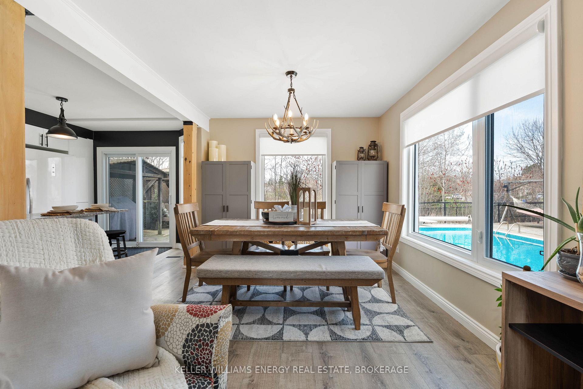 Photo 6 of 34 Moyse Drive, Clarington, Courtice — HOMEH