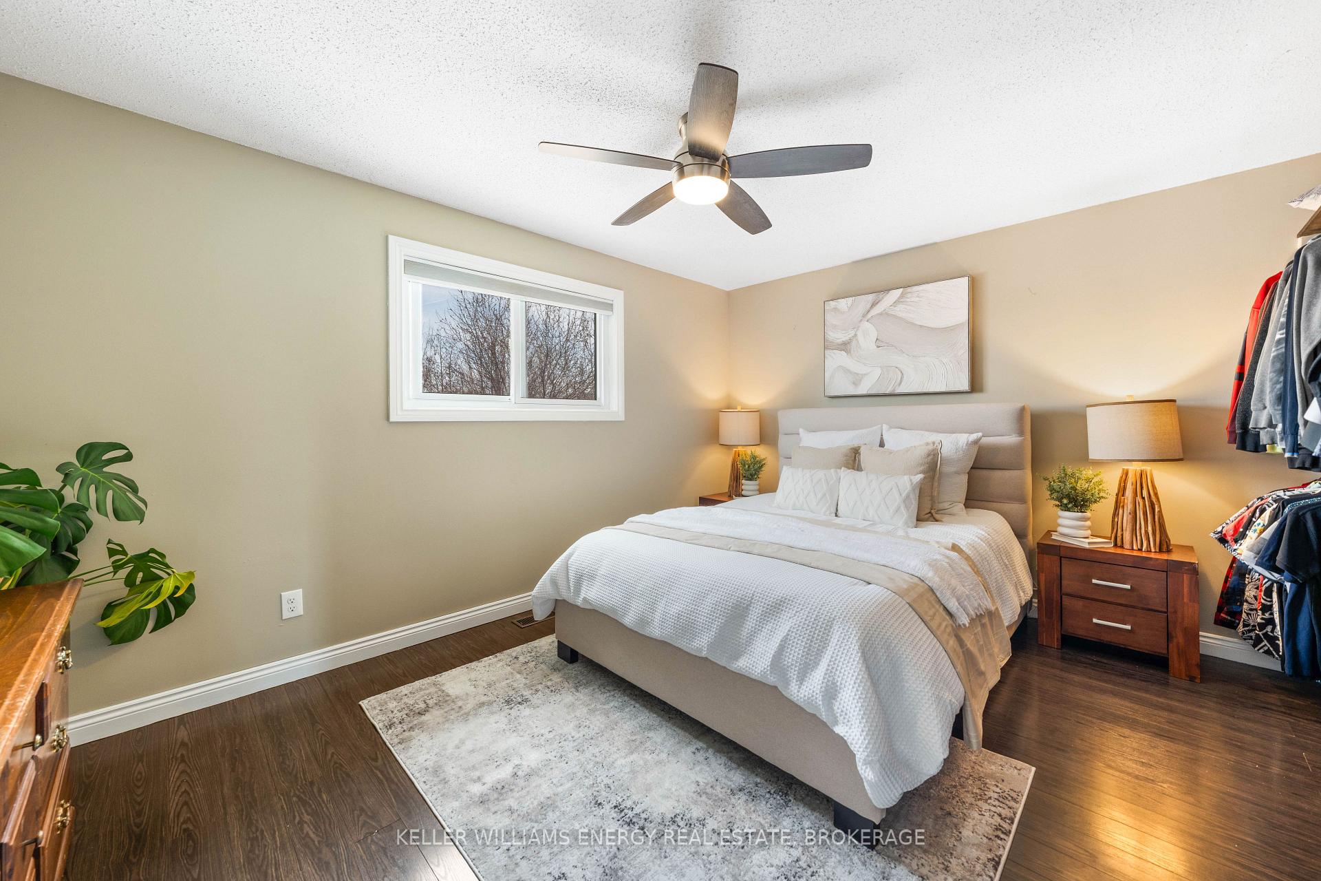 Photo 10 of 34 Moyse Drive, Clarington, Courtice — HOMEH