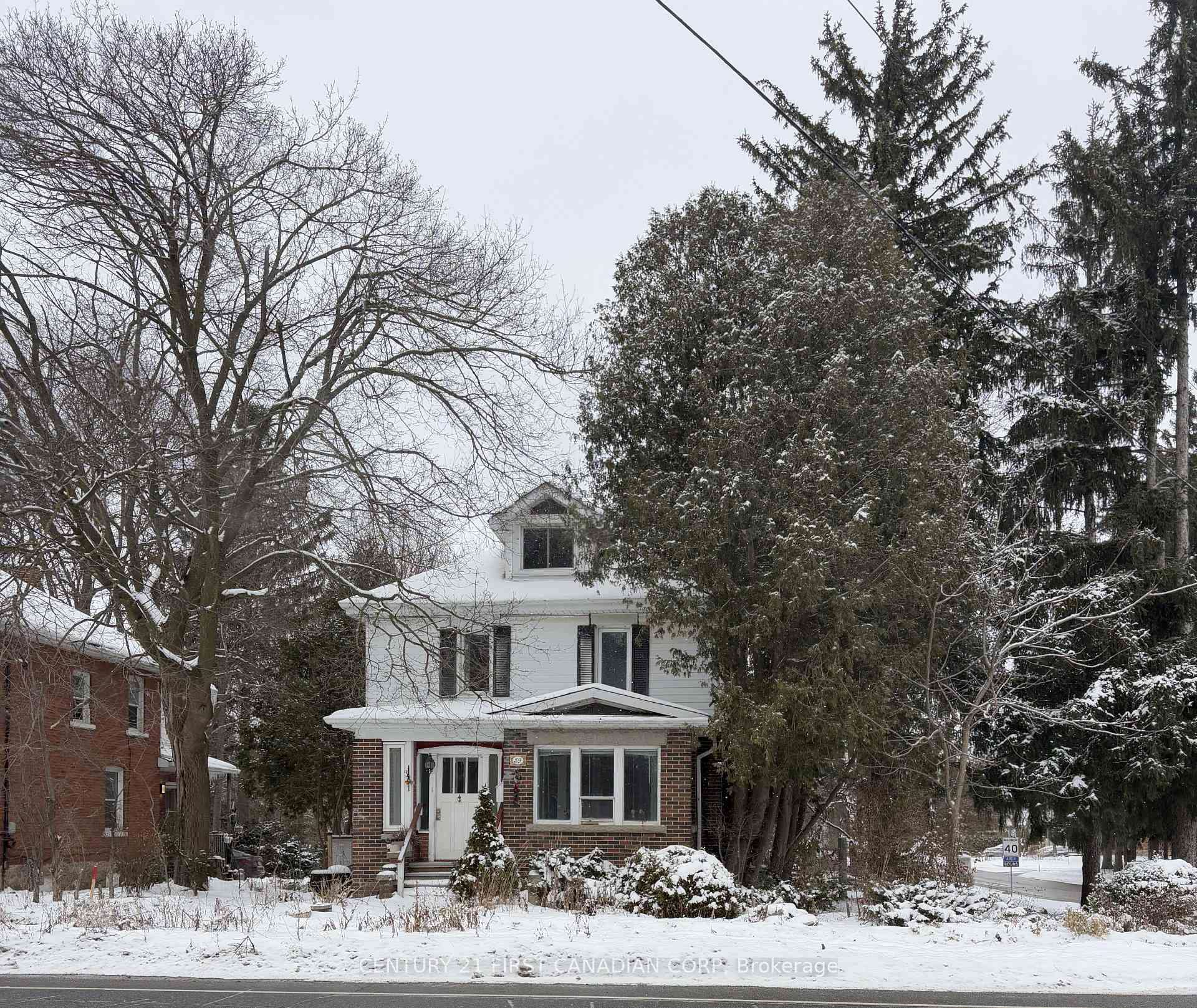 Front of 59 College Avenue W
