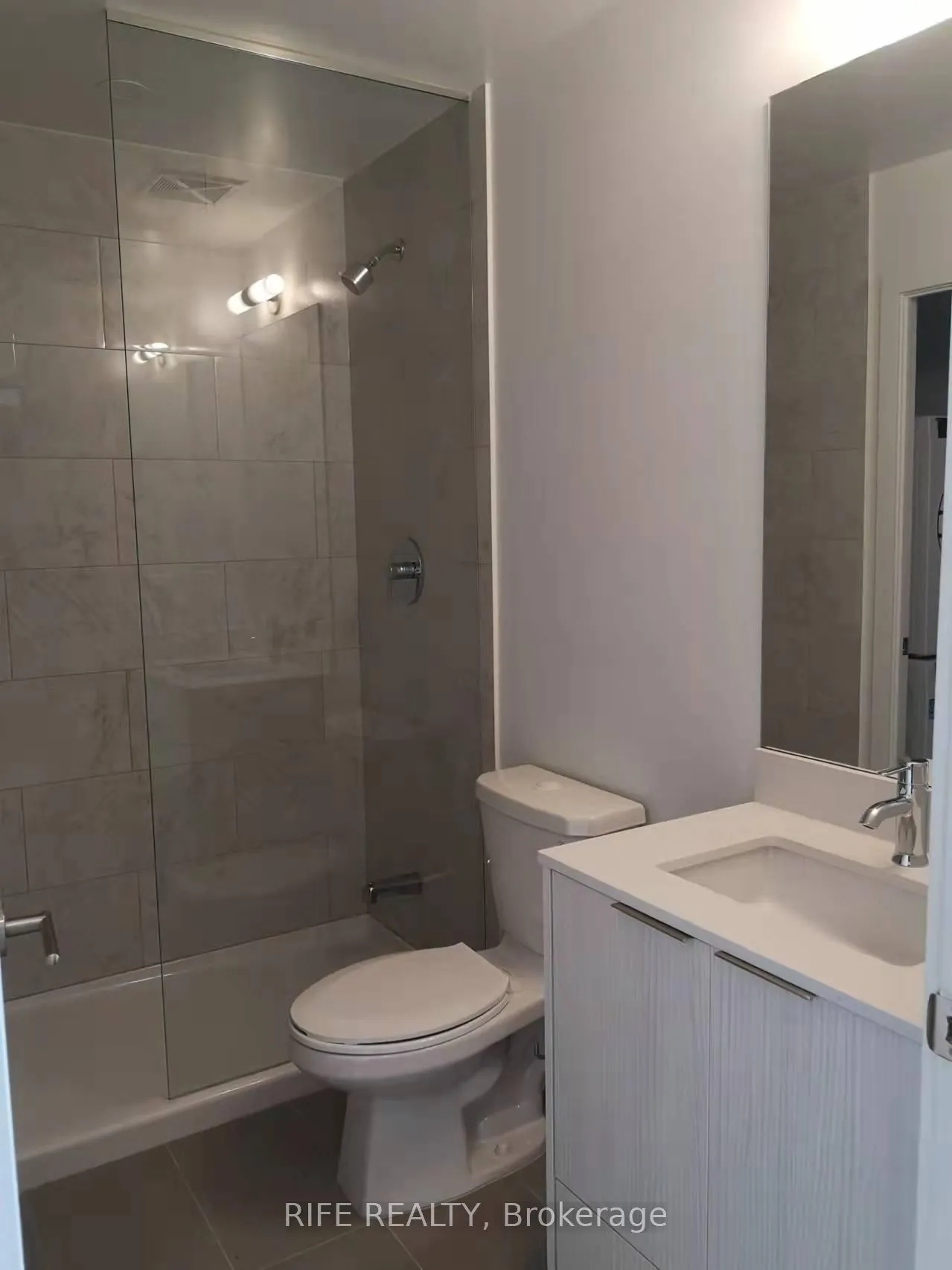 Photo 10 of Unit 710, 36 Forest Manor Road, North York, Henry Farm — HOMEH