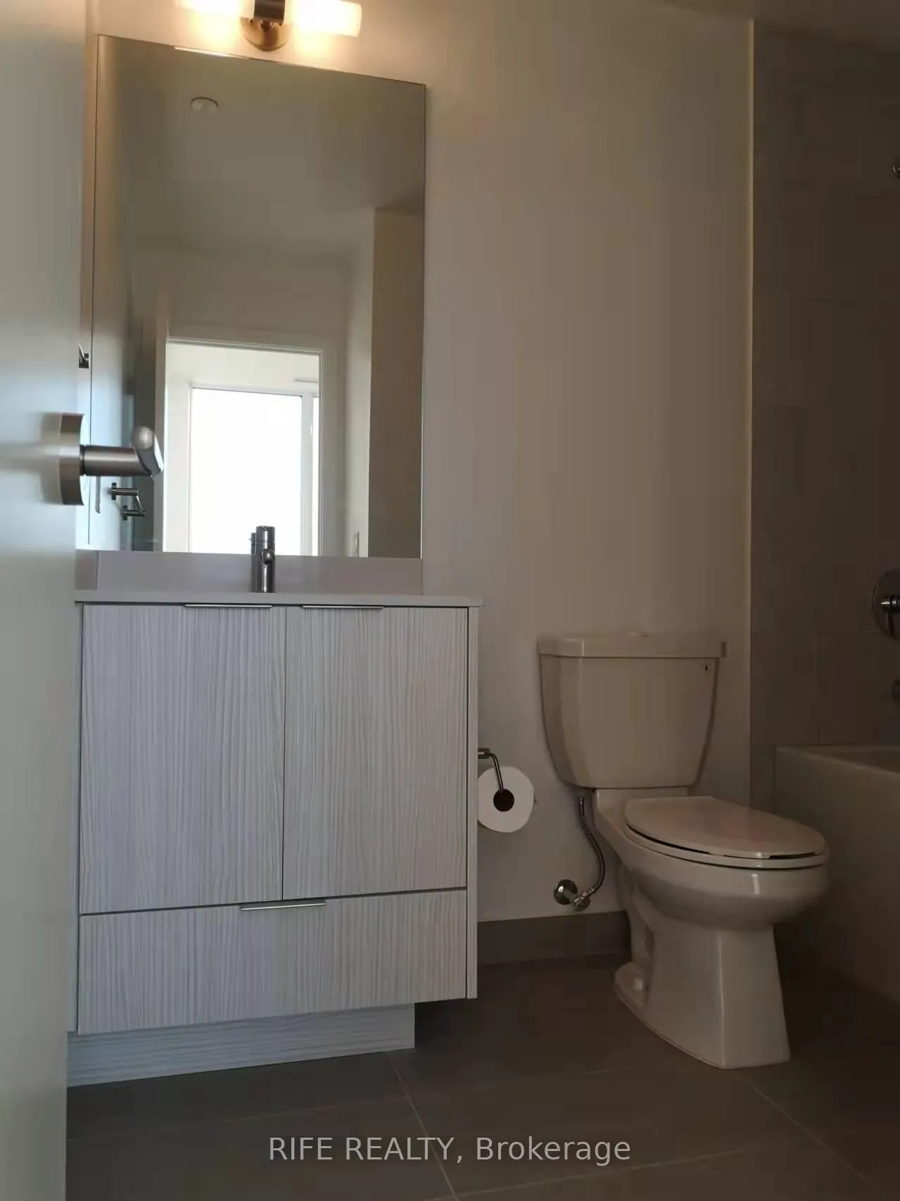 Photo 11 of Unit 710, 36 Forest Manor Road, North York, Henry Farm — HOMEH