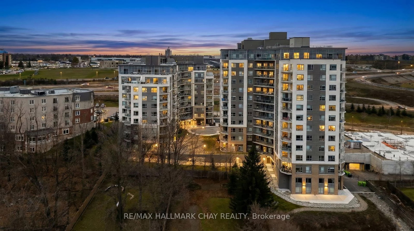 Photo 1 of Unit 1105, 58 Lakeside Terr, Barrie, Little Lake — HOMEH