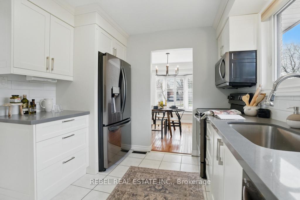 Photo 10 of 21 Strike Avenue, Clarington, Bowmanville — HOMEH