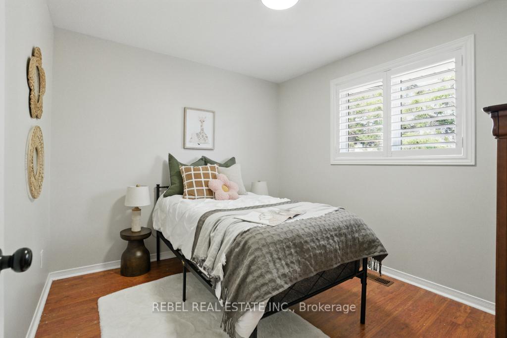 Photo 13 of 21 Strike Avenue, Clarington, Bowmanville — HOMEH