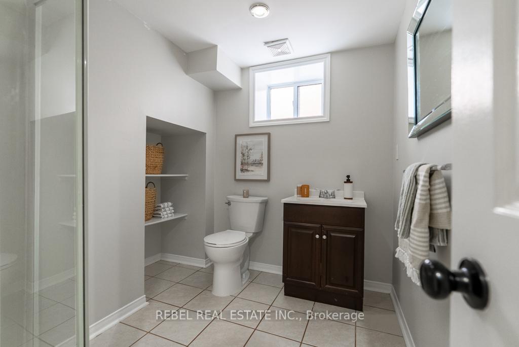 Photo 21 of 21 Strike Avenue, Clarington, Bowmanville — HOMEH