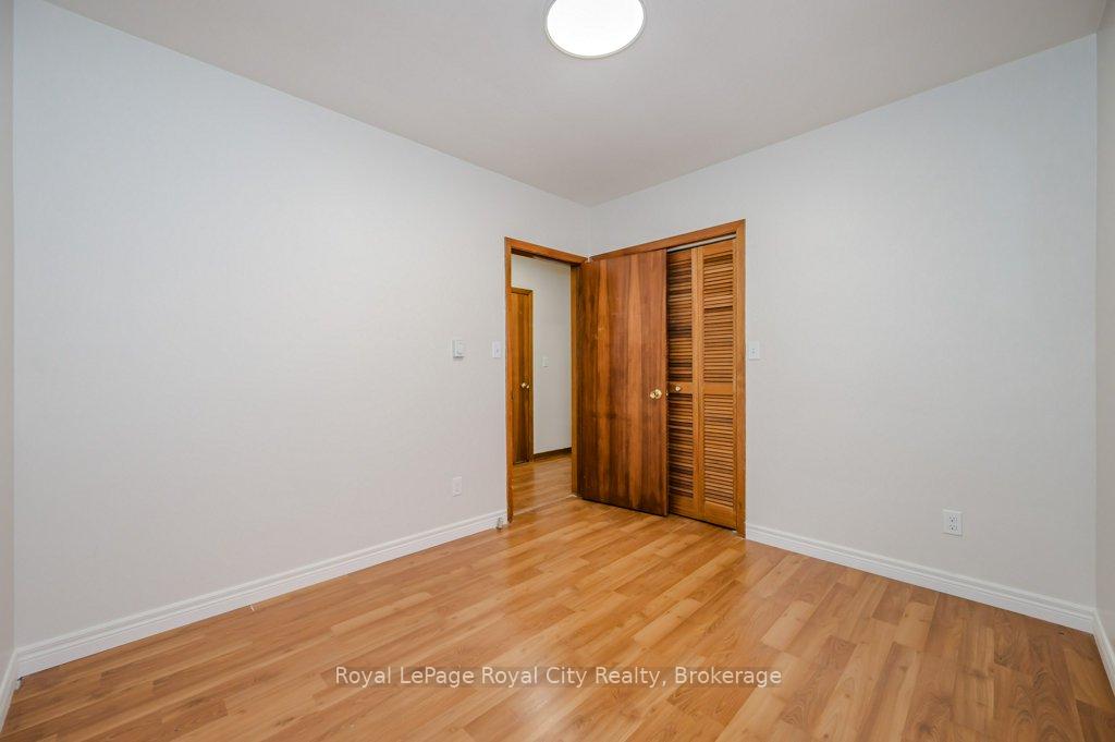 Photo 13 of 467 York Road, Guelph, St. Patrick's Ward — HOMEH