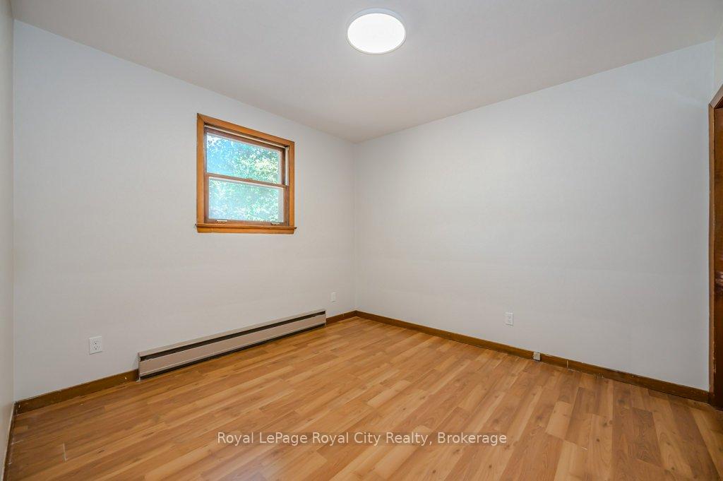 Photo 14 of 467 York Road, Guelph, St. Patrick's Ward — HOMEH
