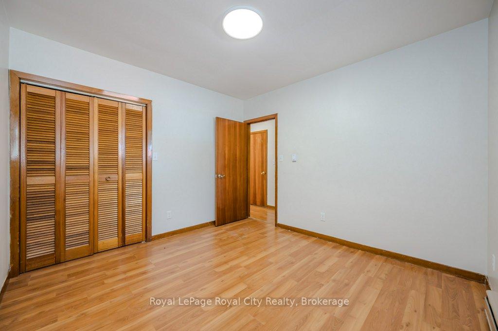 Photo 15 of 467 York Road, Guelph, St. Patrick's Ward — HOMEH