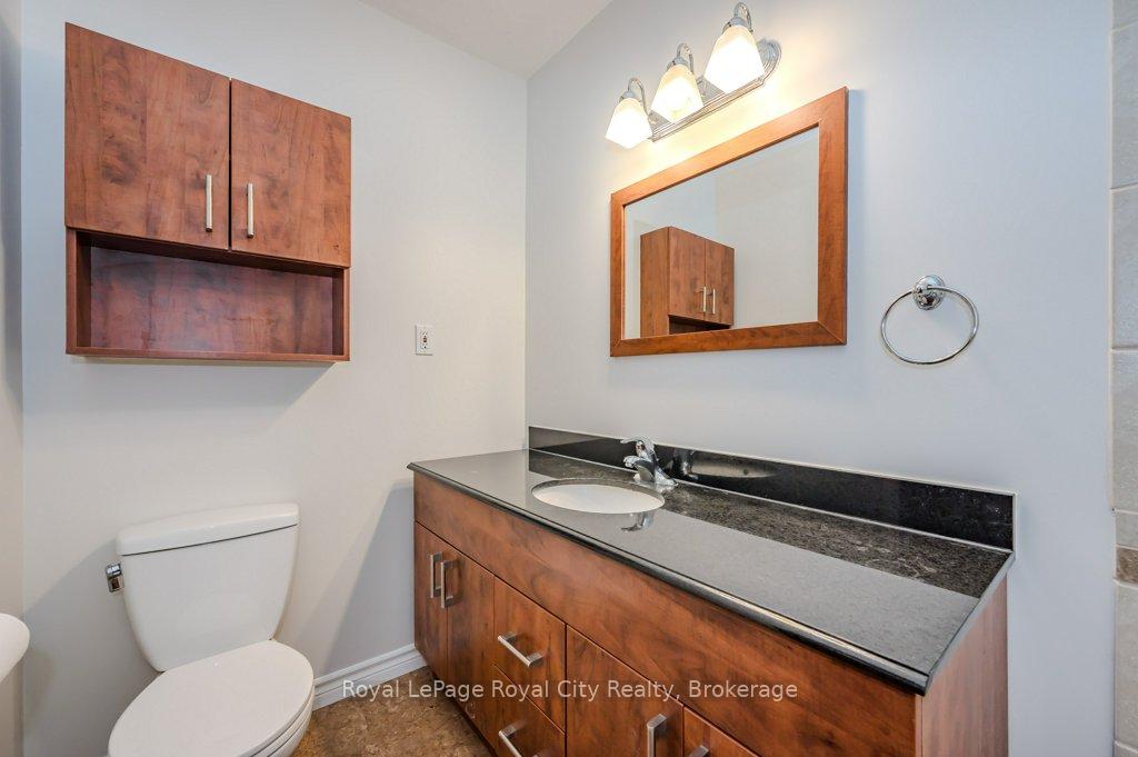 Photo 18 of 467 York Road, Guelph, St. Patrick's Ward — HOMEH