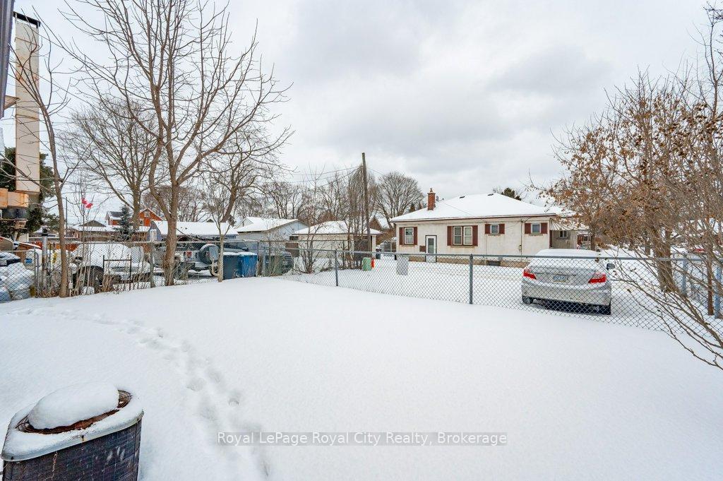 Photo 27 of 467 York Road, Guelph, St. Patrick's Ward — HOMEH