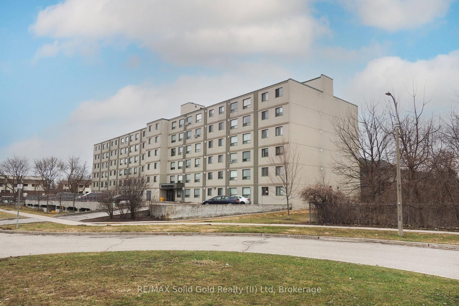Photo 1 of Unit 502, 18 Holborn Crt, Kitchener — HOMEH