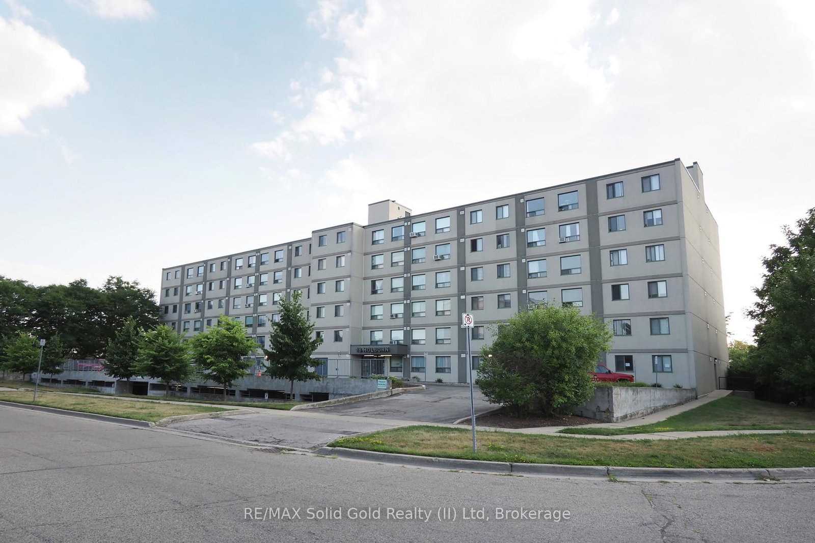 Photo 5 of Unit 502, 18 Holborn Crt, Kitchener — HOMEH