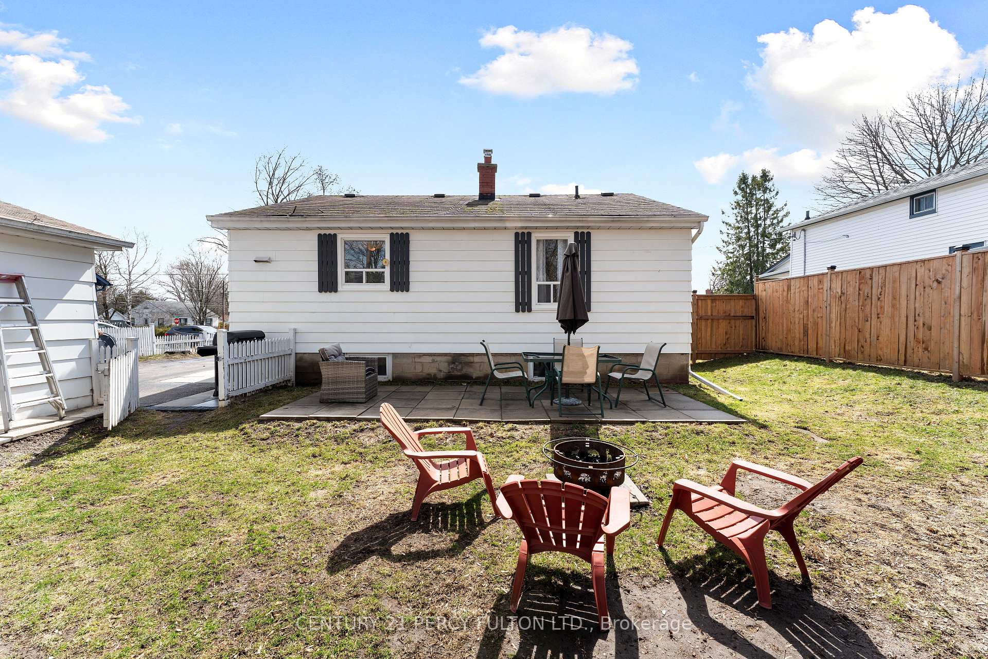 Photo 5 of 148 Third Street, Clarington, Bowmanville — HOMEH