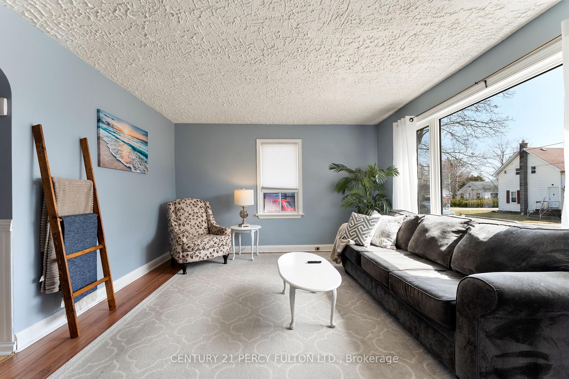Photo 8 of 148 Third Street, Clarington, Bowmanville — HOMEH