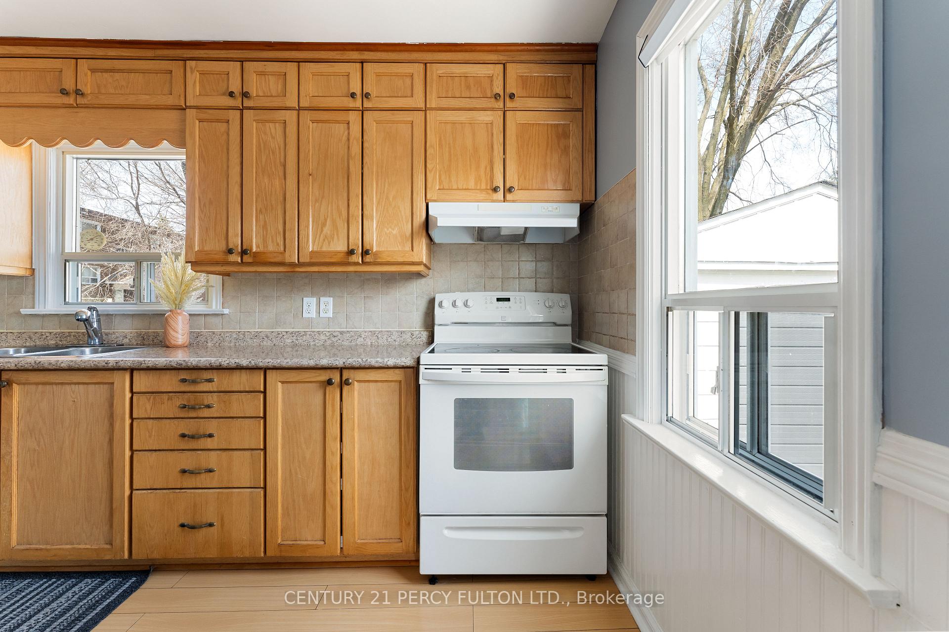 Photo 15 of 148 Third Street, Clarington, Bowmanville — HOMEH