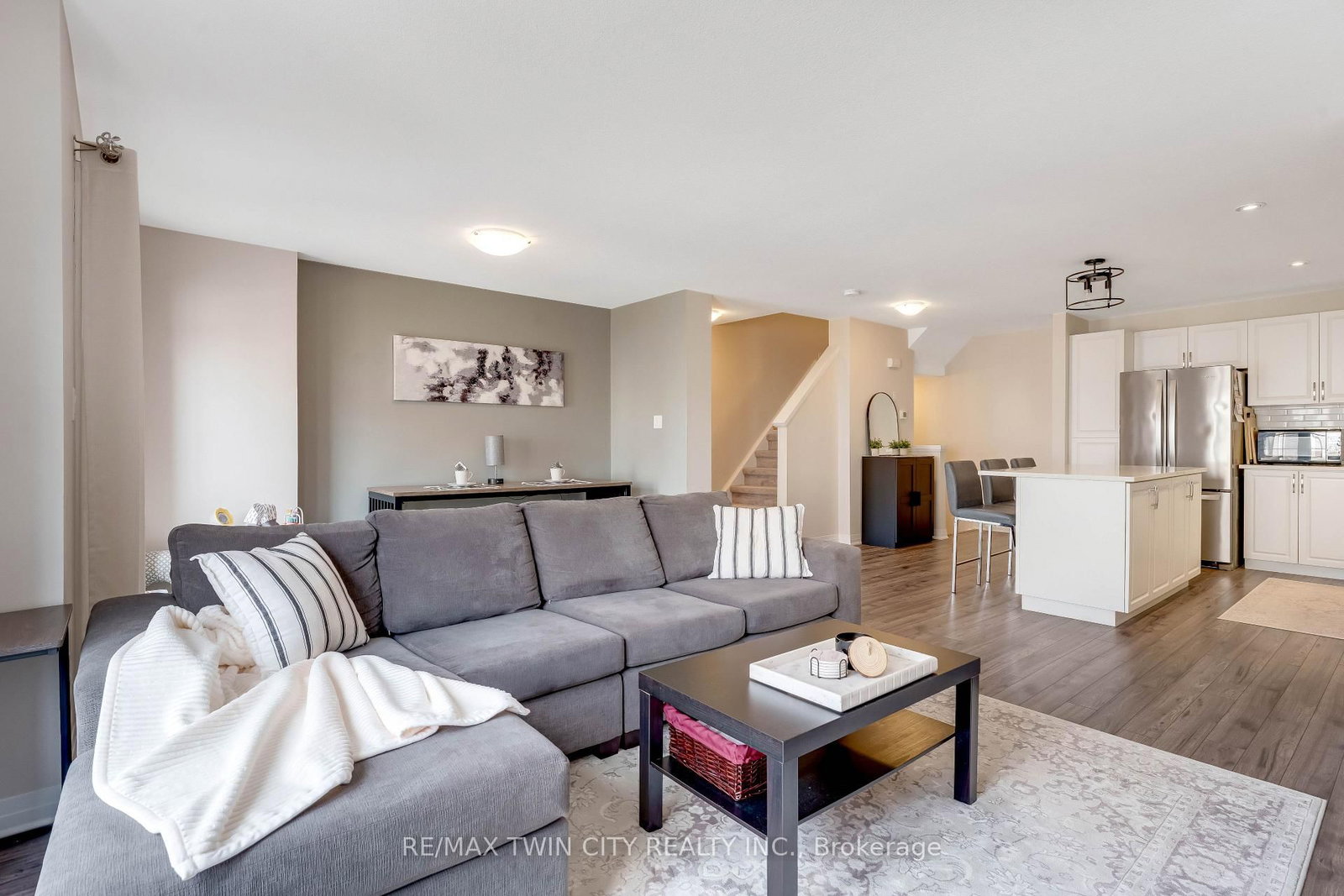 Photo 8 of Unit 6C, 115 South Creek Dr, Kitchener — HOMEH