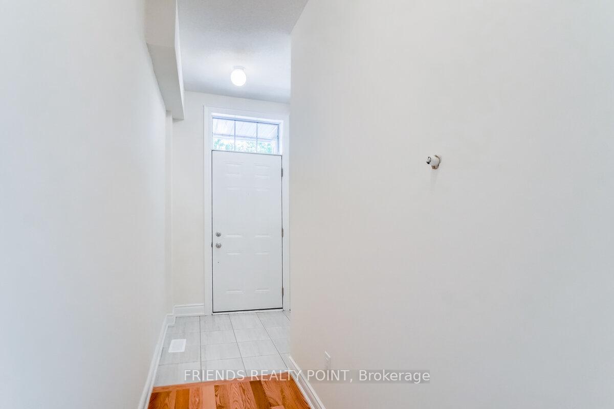 Photo 5 of 16 Bellerive Lane, Ajax, South West — HOMEH
