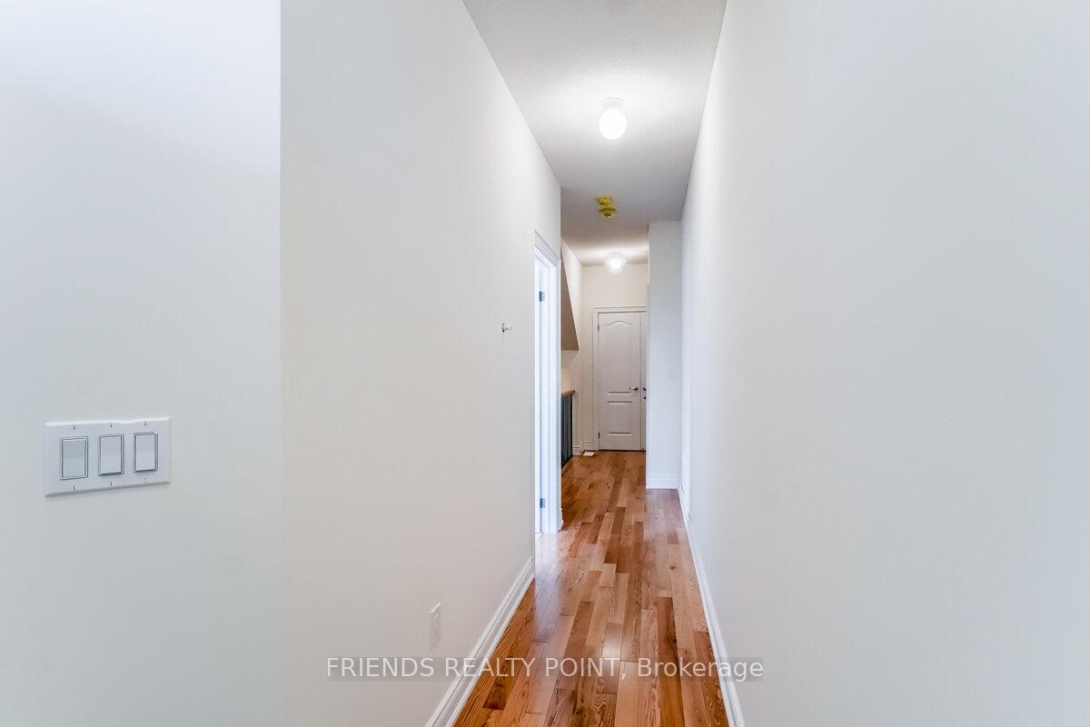 Photo 6 of 16 Bellerive Lane, Ajax, South West — HOMEH