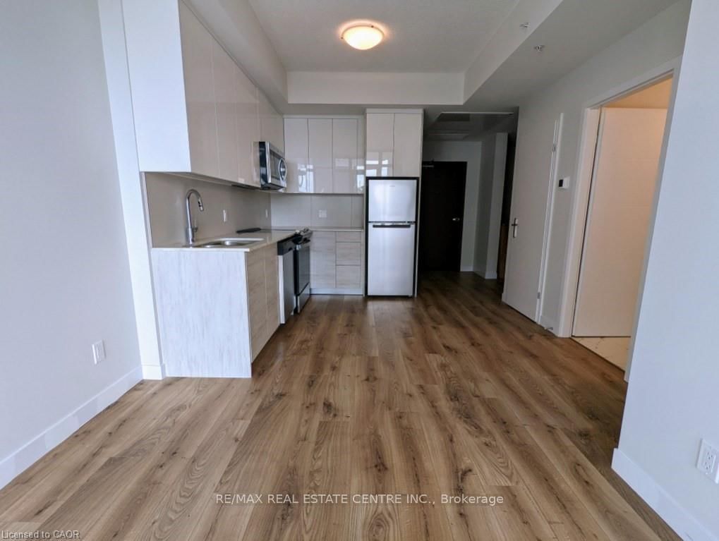 Photo 8 of Unit 713, 60 Frederick St, Kitchener, City Commercial Core — HOMEH