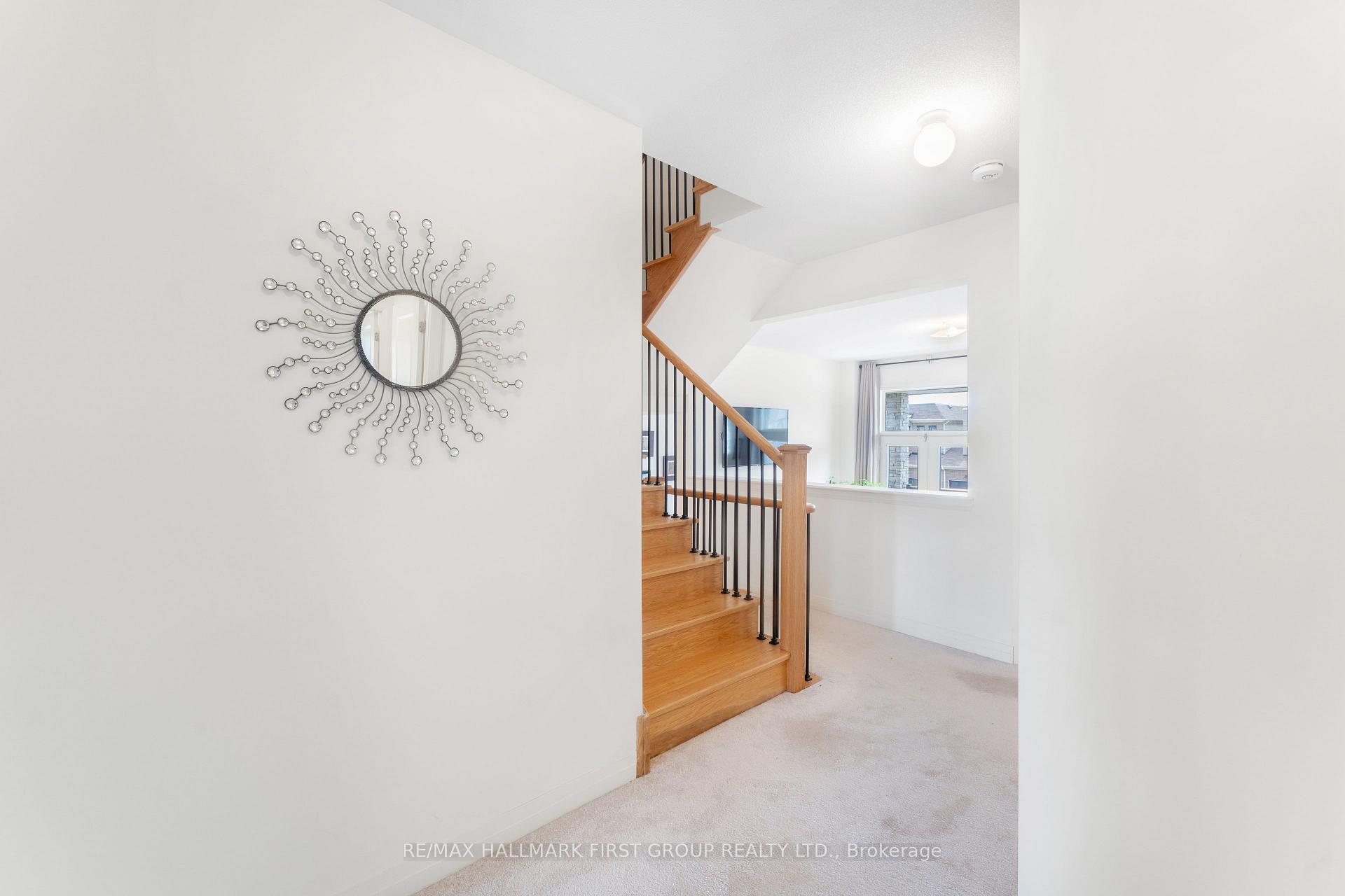 Photo 20 of 27 Larkin Lane, Clarington, Bowmanville — HOMEH