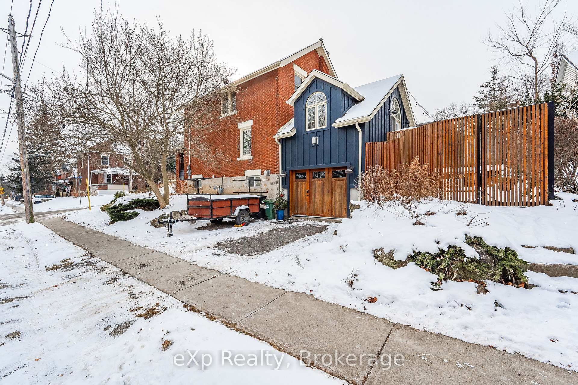 Photo 3 of 32 Tiffany Street E, Guelph, Exhibition Park — HOMEH