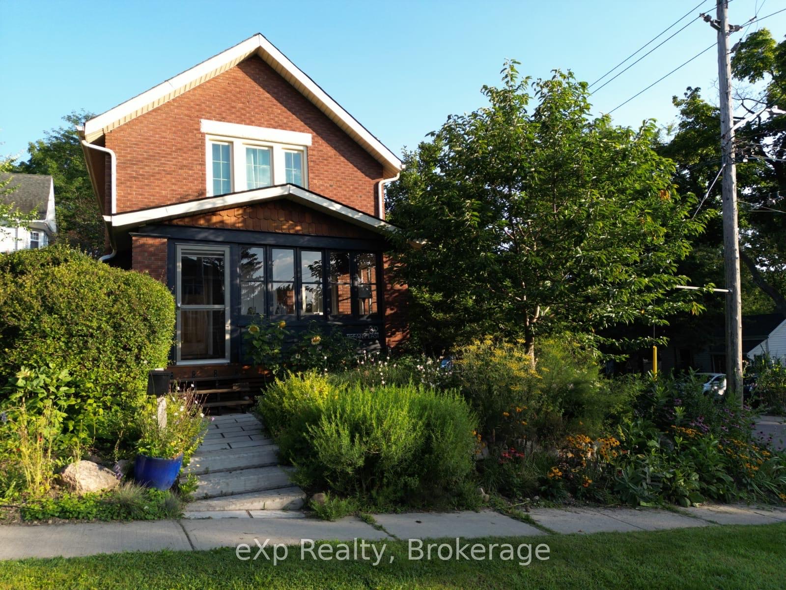 Photo 35 of 32 Tiffany Street E, Guelph, Exhibition Park — HOMEH