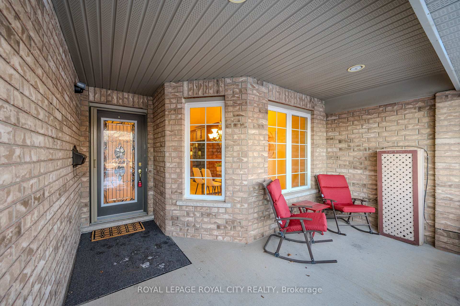Photo 4 of 101 Mcarthur Crescent, Guelph, Pineridge/Westminster Woods — HOMEH