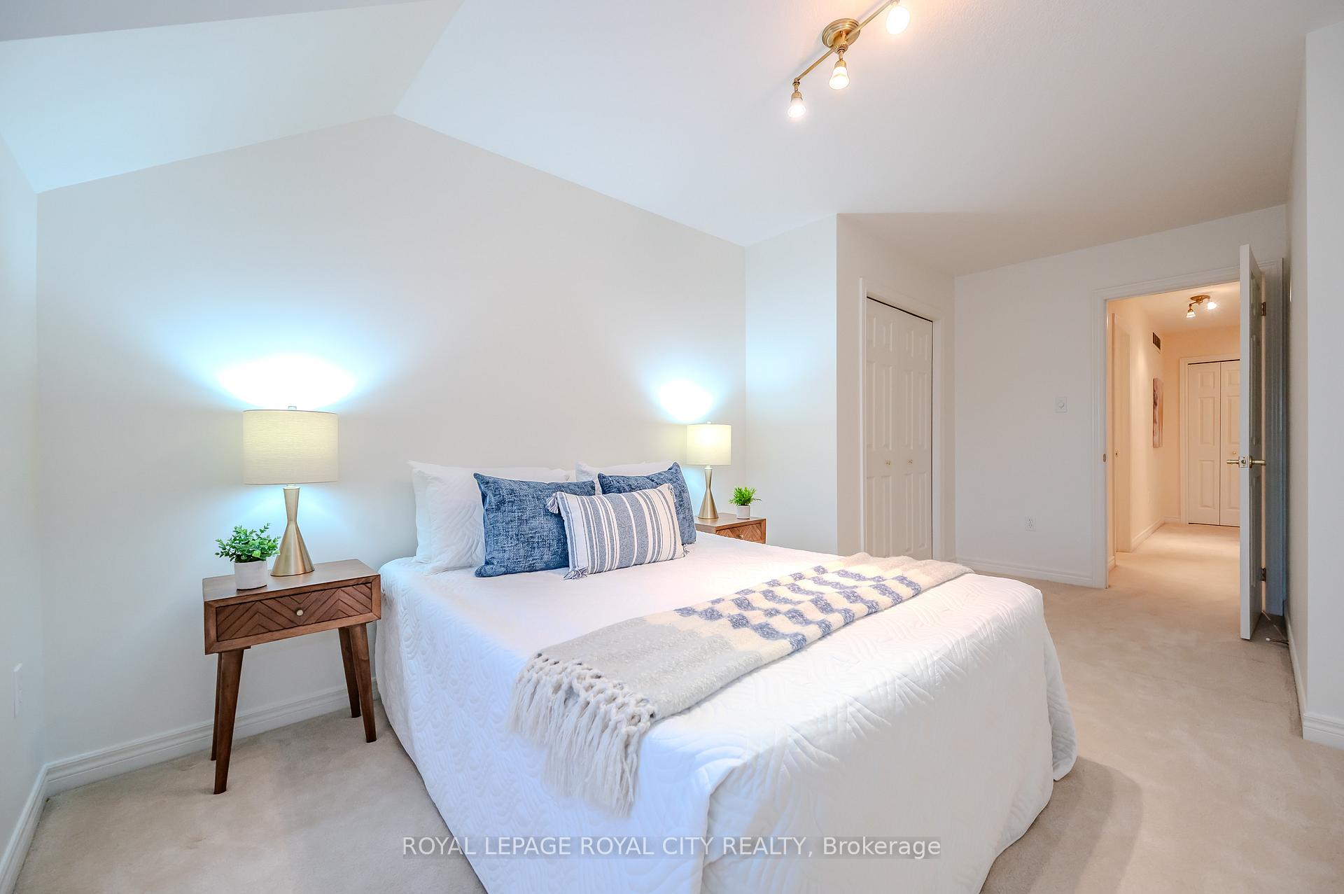 Photo 35 of 101 Mcarthur Crescent, Guelph, Pineridge/Westminster Woods — HOMEH