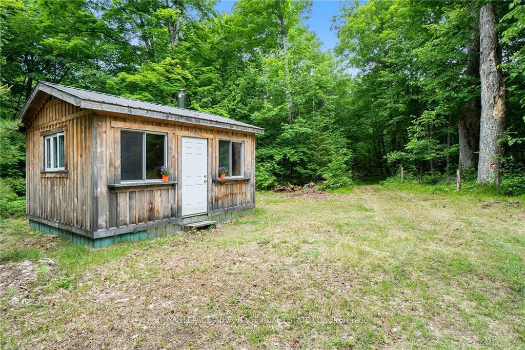 Photo 17 of 1786 Clarendon Road, Frontenac, Frontenac Centre — HOMEH