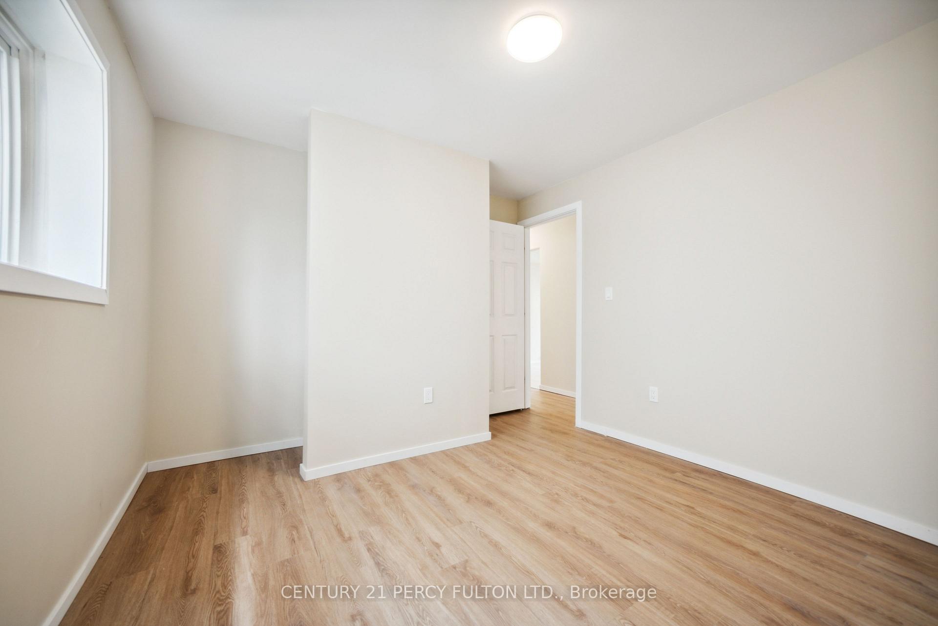Photo 11 of 15 Isabel Street E, Belleville, Belleville Ward — HOMEH