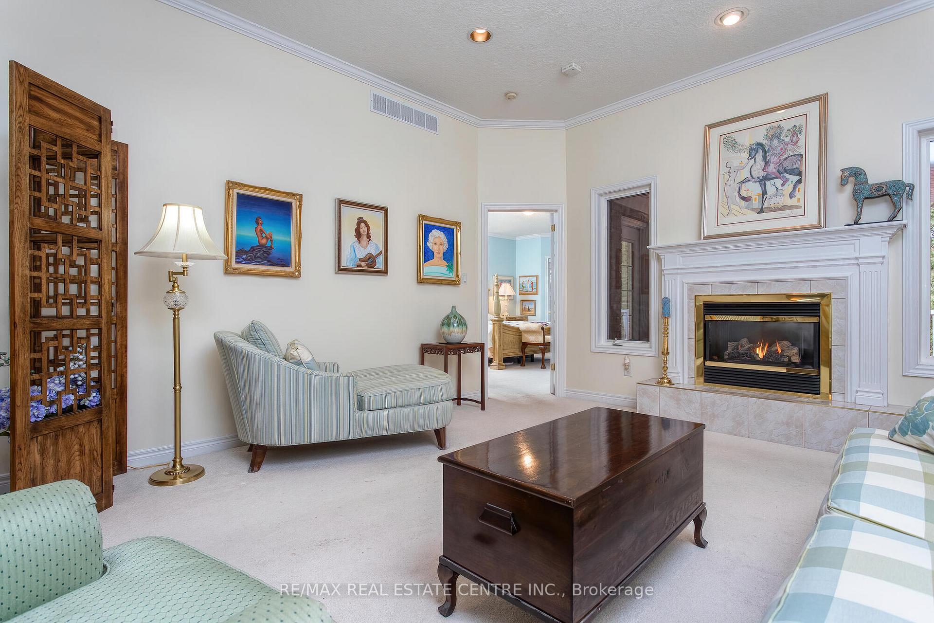 Photo 7 of Unit 5, 271 Riverview Place, Guelph, Riverside Park — HOMEH