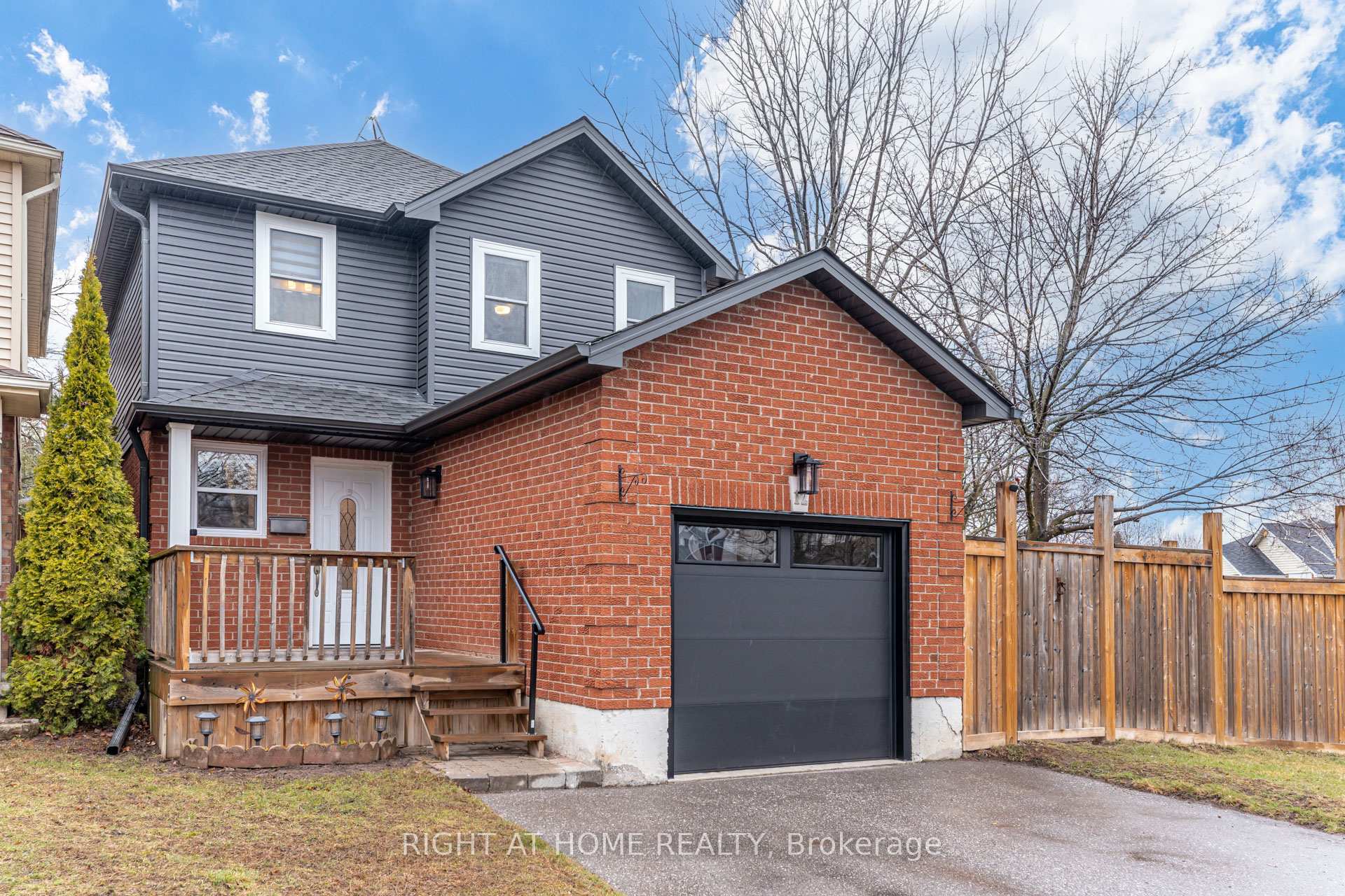 Photo 1 of 12 Prout Drive, Clarington, Bowmanville — HOMEH