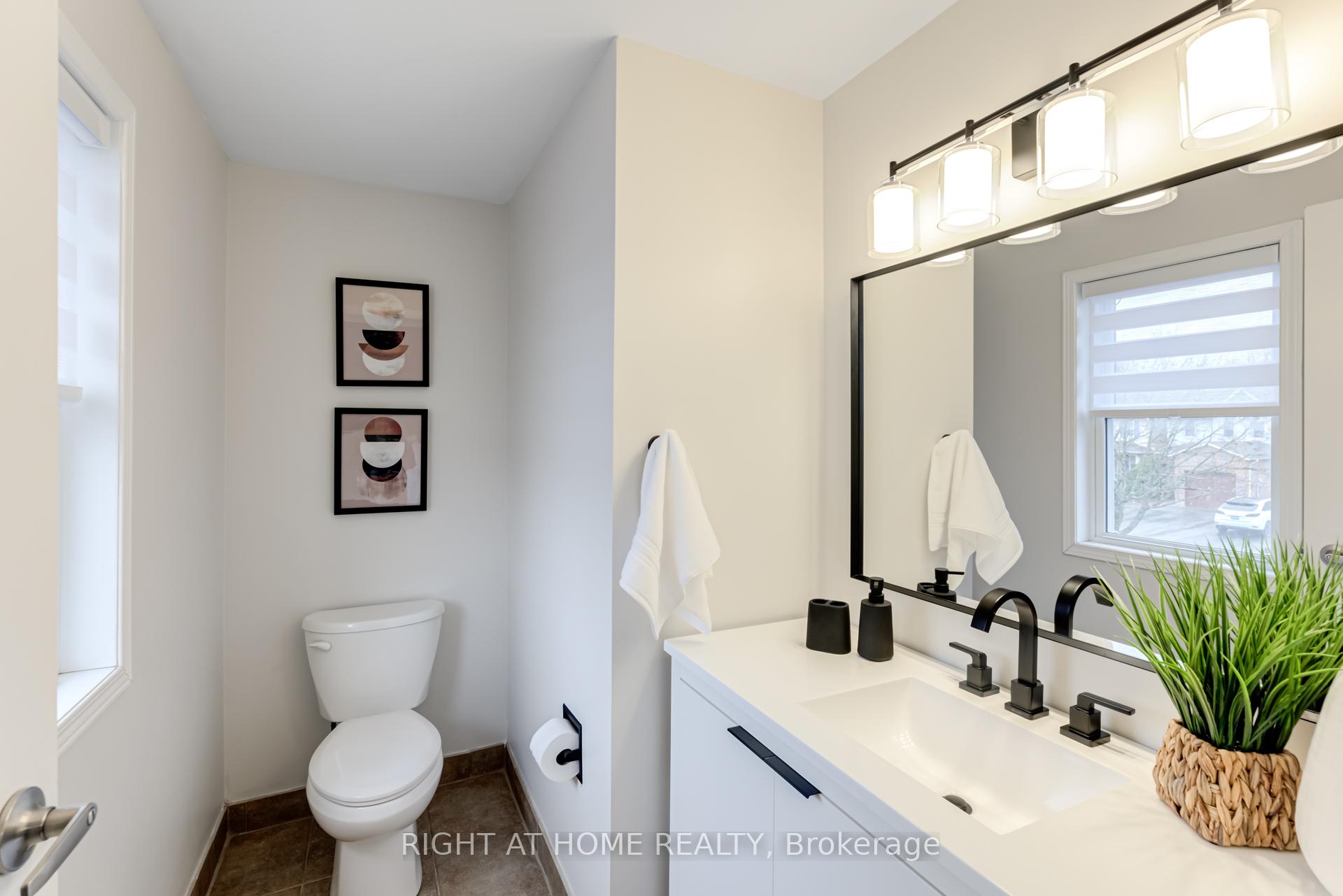 Photo 25 of 12 Prout Drive, Clarington, Bowmanville — HOMEH
