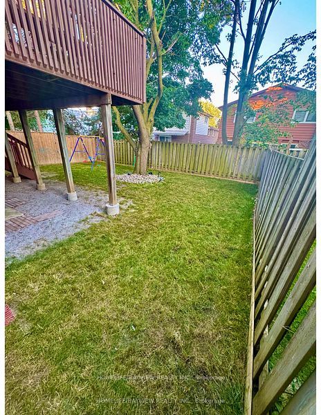 Photo 51 of 23 Holm Crescent, Markham, Aileen-Willowbrook — HOMEH