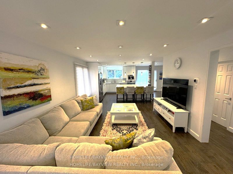 Photo 32 of 23 Holm Crescent, Markham, Aileen-Willowbrook — HOMEH