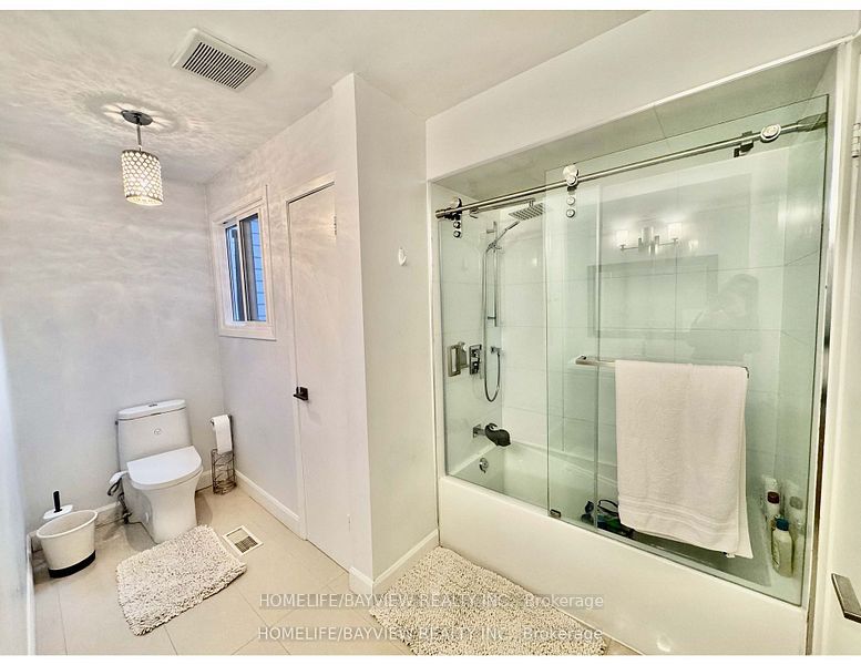 Photo 44 of 23 Holm Crescent, Markham, Aileen-Willowbrook — HOMEH