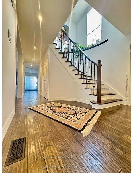 Photo 29 of 23 Holm Crescent, Markham, Aileen-Willowbrook — HOMEH