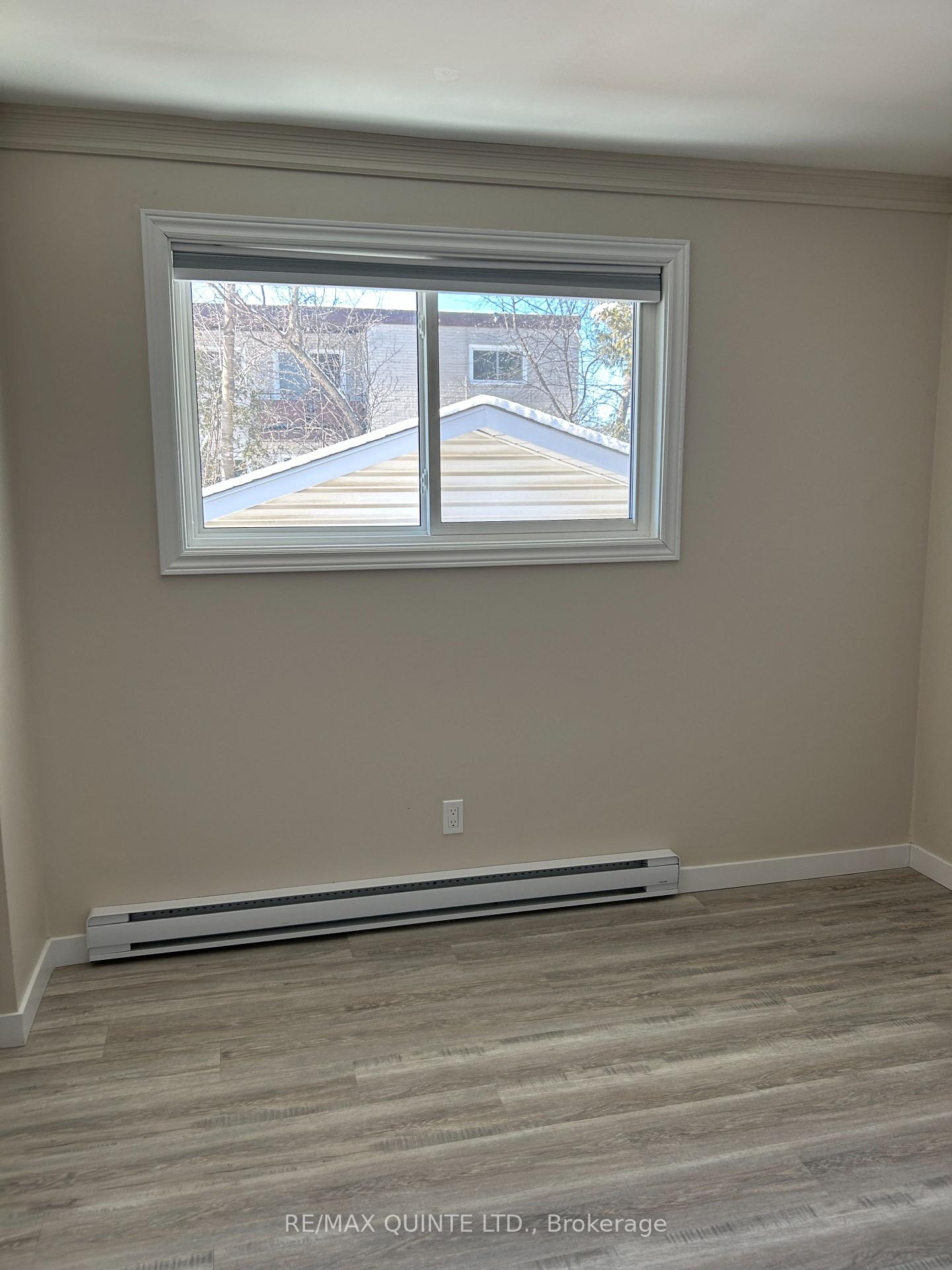 Photo 6 of Unit 5, 2 Village Drive, Belleville, Belleville Ward — HOMEH