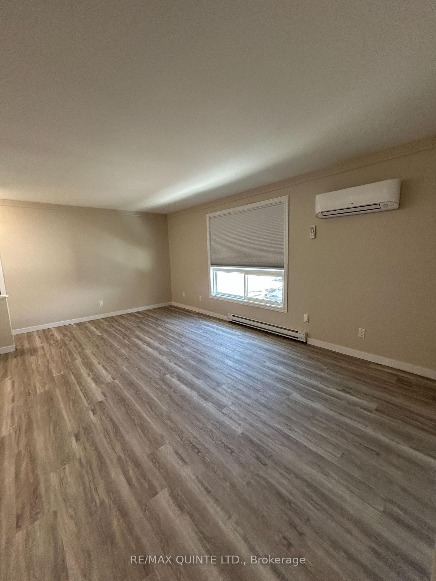 Photo 8 of Unit 5, 2 Village Drive, Belleville, Belleville Ward — HOMEH