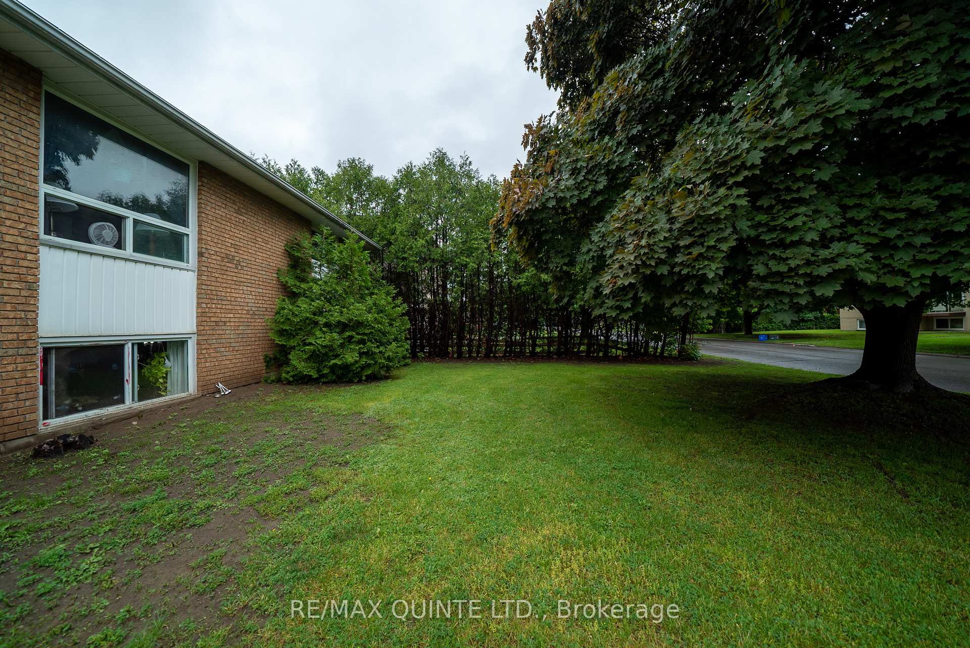 Photo 24 of Unit 5, 2 Village Drive, Belleville, Belleville Ward — HOMEH