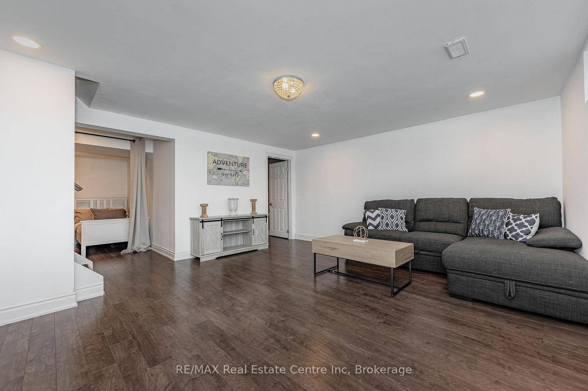 Photo 20 of 17 Dunhill Crescent, Guelph, Willow West/Sugarbush/West Acres — HOMEH
