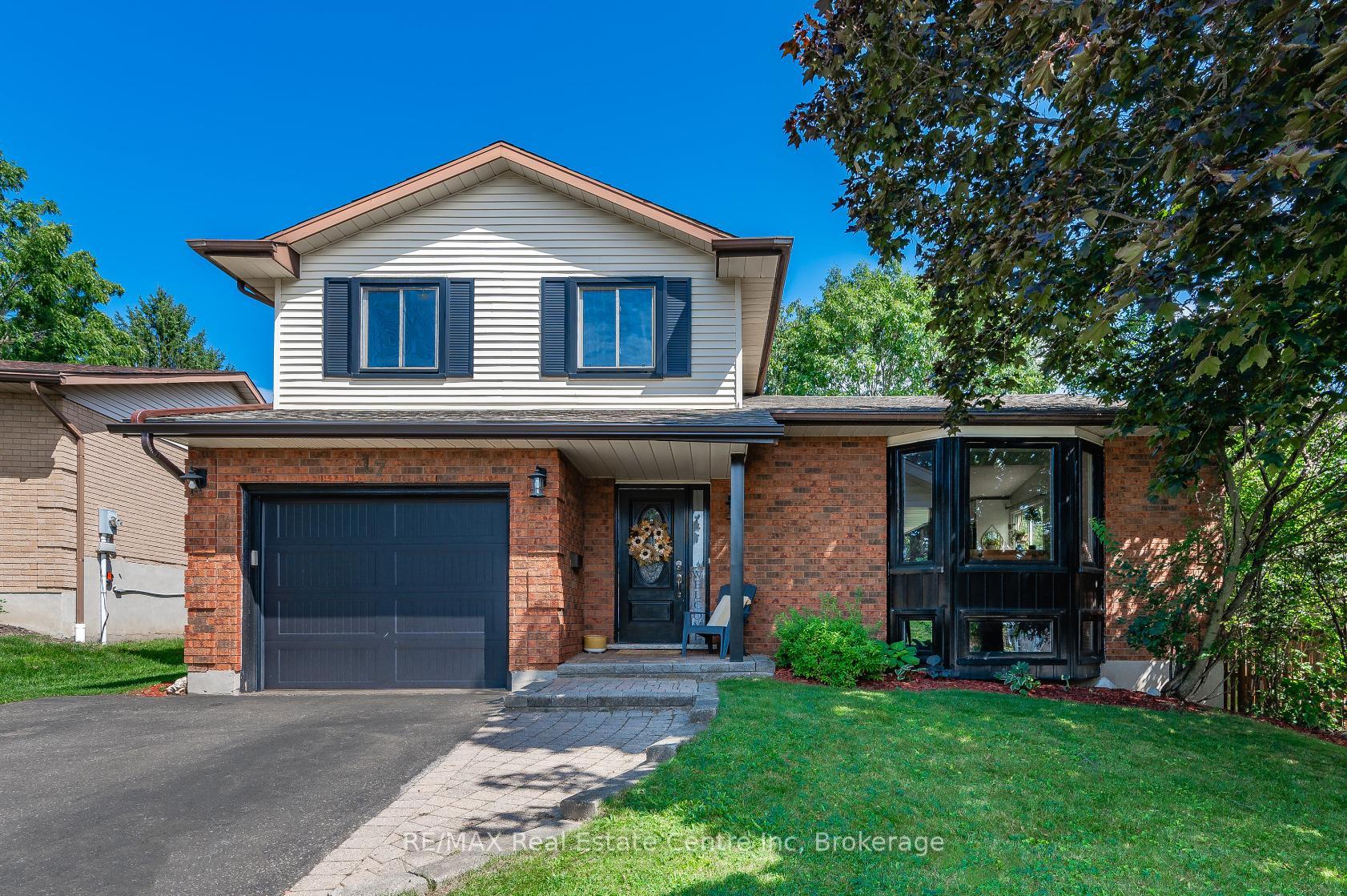 Photo 31 of 17 Dunhill Crescent, Guelph, Willow West/Sugarbush/West Acres — HOMEH