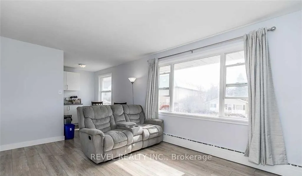 Photo 5 of Unit 3, 78 Queen Street, Barrie, Codrington — HOMEH