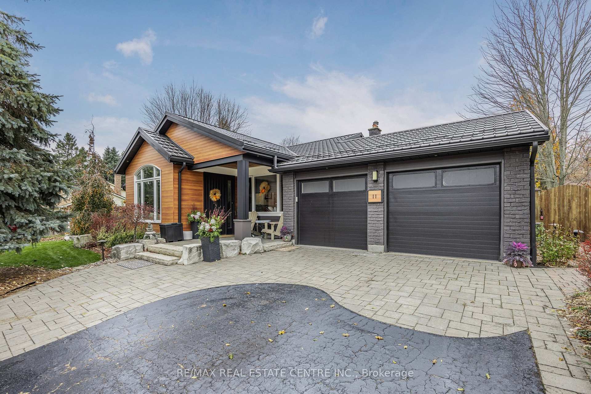 Photo 1 of 11 Brawton Drive, Caledon, Palgrave — HOMEH