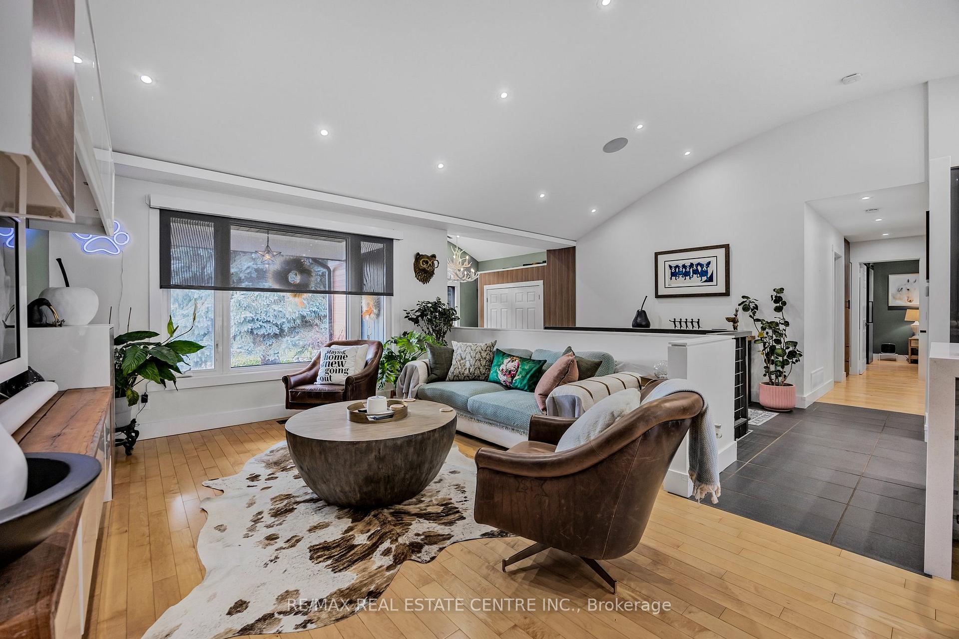 Photo 10 of 11 Brawton Drive, Caledon, Palgrave — HOMEH