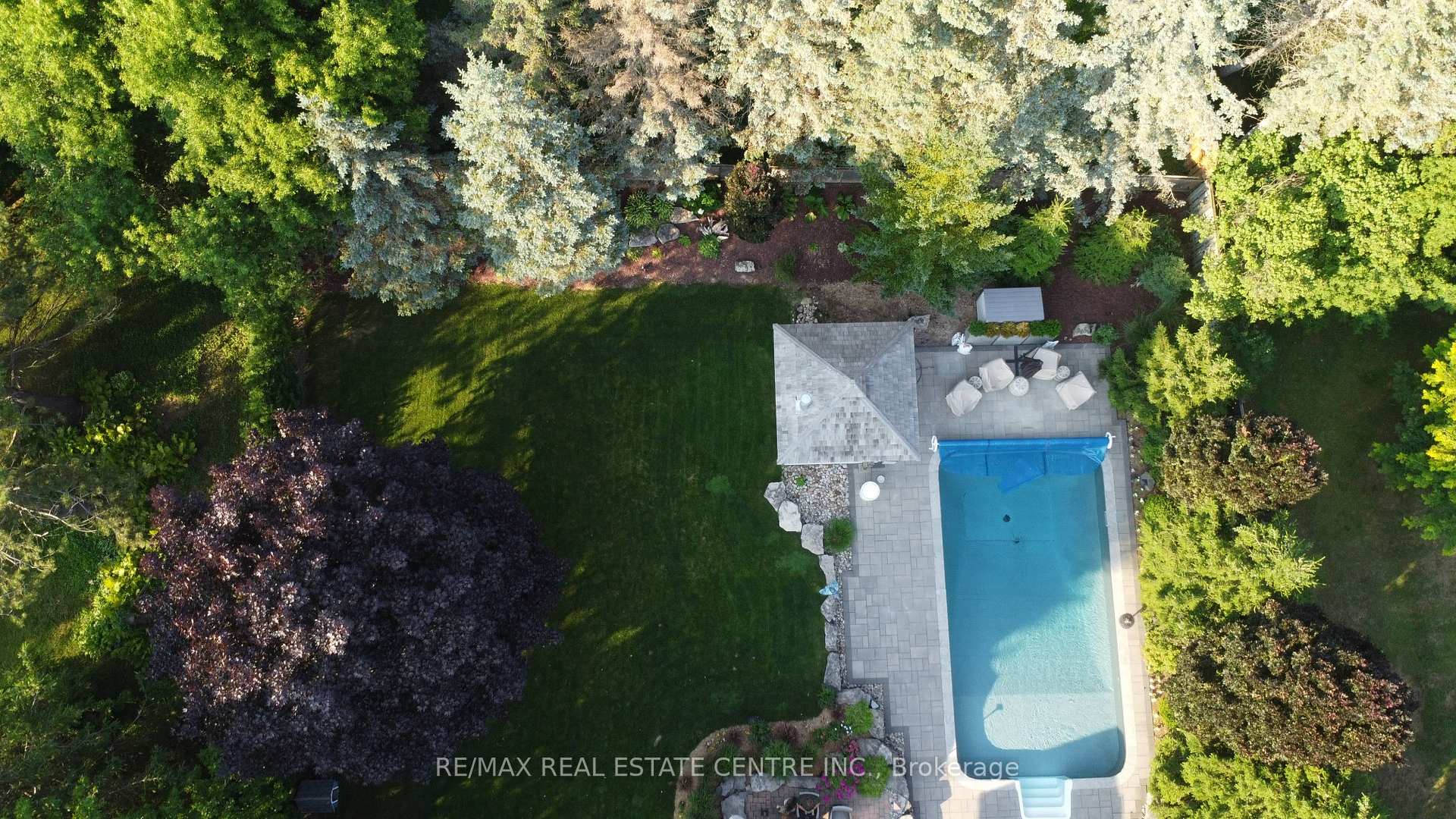 Photo 37 of 11 Brawton Drive, Caledon, Palgrave — HOMEH